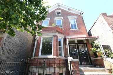 Main picture of 2440 S Oakley Ave