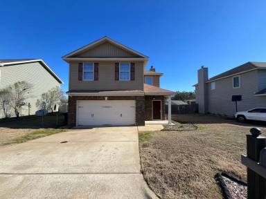 Main picture of 410 26th Ct