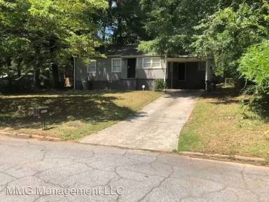 Main picture of 2207 Castlewood St
