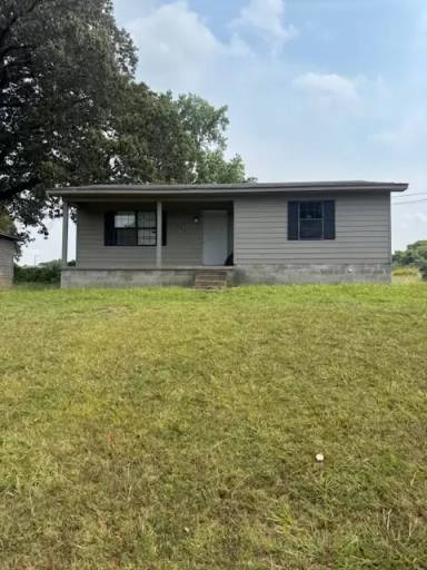 Main picture of 225 College St Ripley - 1