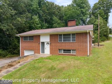 Main picture of 3911 Fraser Cir