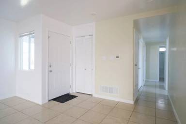 Main picture of 1741 Dejoy St