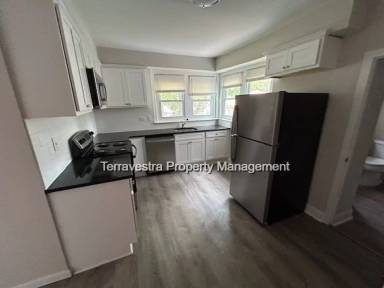 Main picture of 321 5th St N
