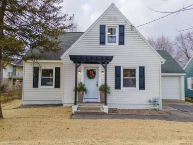 Main picture of 22 Ruby Blvd