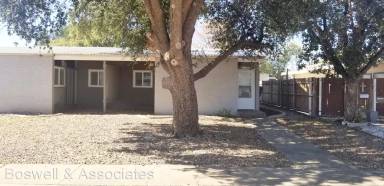 Main picture of 1111 N Carrizo St