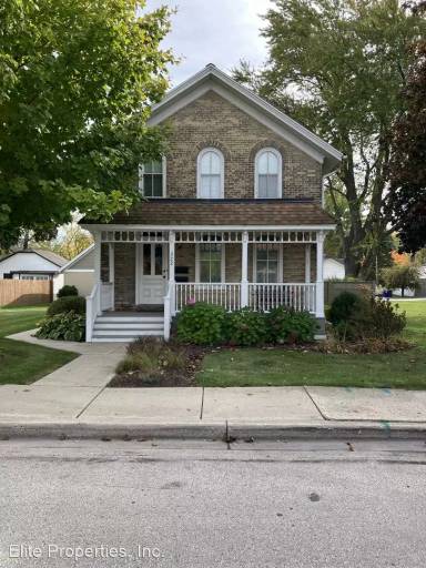 Main picture of 322 Oakton Ave