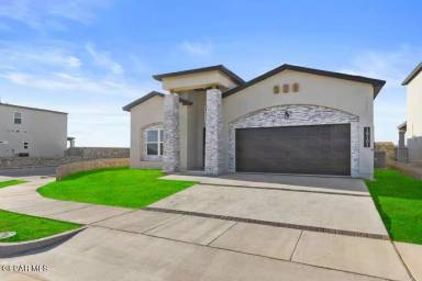 Main picture of 909 Louisiana Down Ave