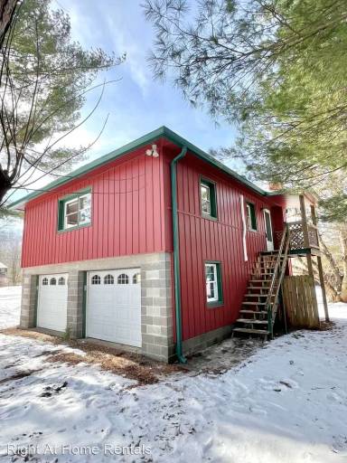 Main picture of 1837 River Rd