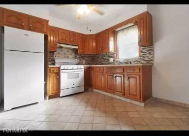 Main picture of 82 Belmont Ave