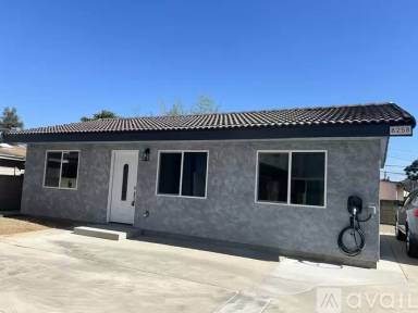 Main picture of 8258 E Live Oak St
