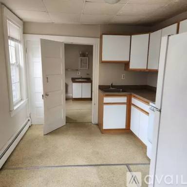 Main picture of 108 Apsley St