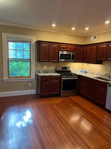 Main picture of 2 Barnes St