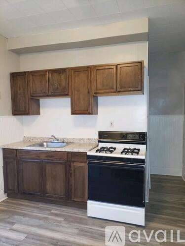 Main picture of 98 Hoerner Ave