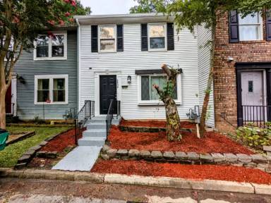 Main picture of 8830 Long Beach Cir