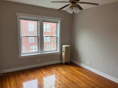 Main picture of 4054 W Dickens Ave