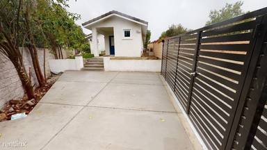 Main picture of 5426 Vinmar Ave