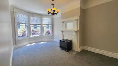 Main picture of 132 Clinton Park
