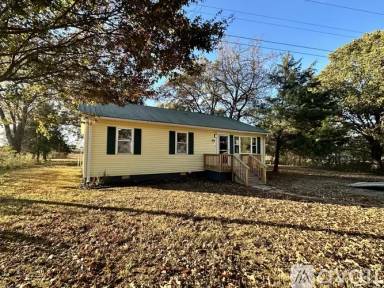 Main picture of 7011 Poplar Corner Rd
