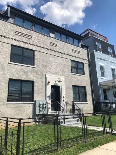Main picture of 1631 Montello Ave NE