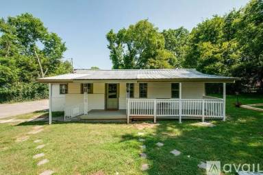 Main picture of 541 Neelys Bend Rd