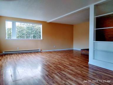 Main picture of 607 3rd Ave
