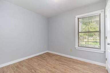 Main picture of 3402 Jeffries St