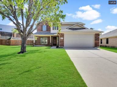 Main picture of 10421 Trevino Ln