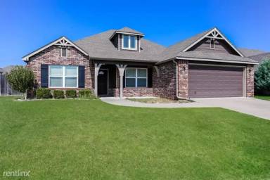 Main picture of 2033 E 133rd Pl S