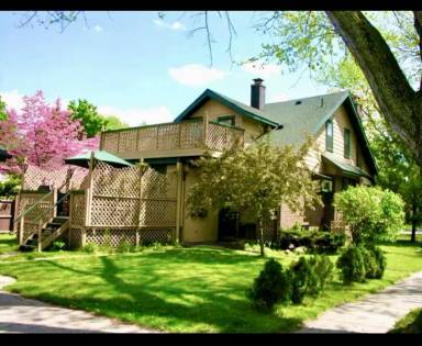 Main picture of 739 S Alexander Ave