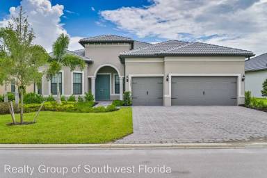 Main picture of 19289 Aqua Shore Dr