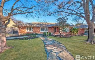 Main picture of 5322 Ridgelawn Dr