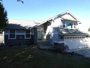 Main picture of 624 Evans Ave