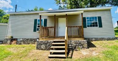 Main picture of 610 McMurry Blvd E