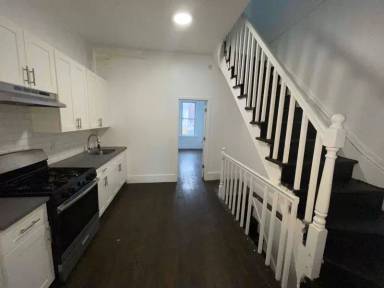 Main picture of 207 Claremont Ave