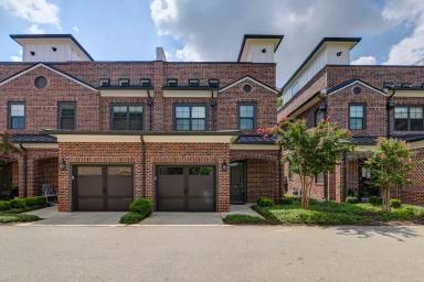 Main picture of 12 Townpark Cir