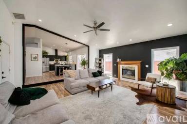 Main picture of 2355 N Laughridge Ave