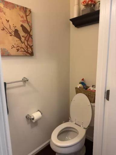 Main picture of 721 Bender Rd