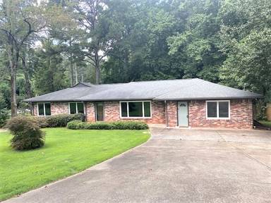 Main picture of 661 Old Norcross Tucker Rd