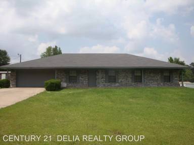 Main picture of 120 Angelina Ln