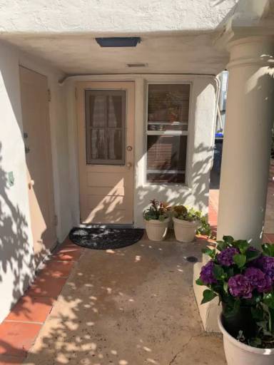 Main picture of 2464 Marilouise Way