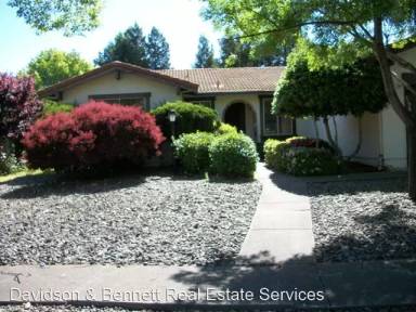 Main picture of 1128 Deerfield Dr