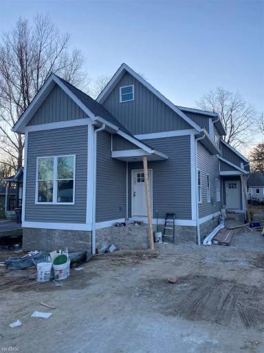 Main picture of 106 S Roosevelt St