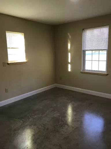 Main picture of 3 Cartonio Ln