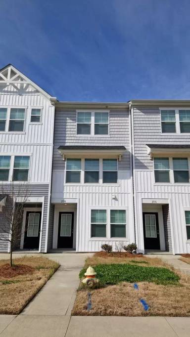 Main picture of Brand New Townhome | 3 BR/3.5BA | 1-Car Garage | Near Downtown Mooresville