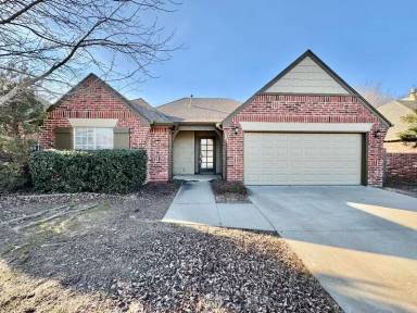 Main picture of 12018 S Ivy Ct