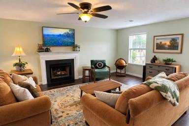 Main picture of 275 Dunning Rd