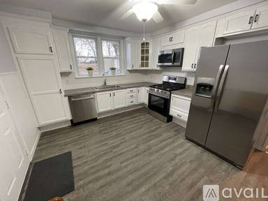 Main picture of 470 Paoli Ave