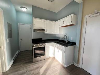Main picture of 204 Exchange St