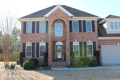 Main picture of 308 Lancelot Ct