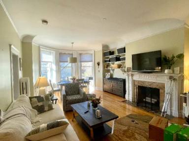 Main picture of 362 Commonwealth Ave